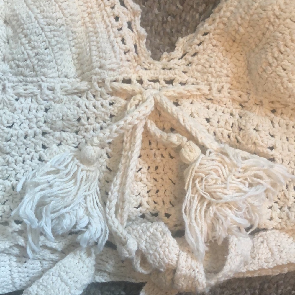 Crocheted top - Picture 4 of 4